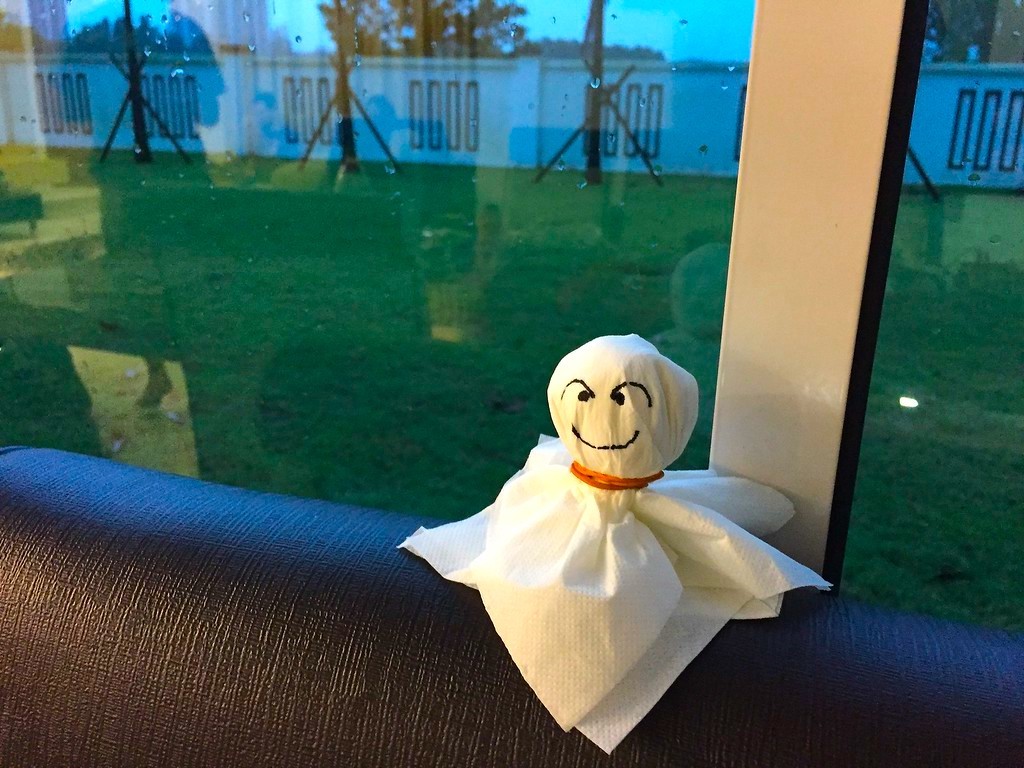 Katoh san made a teru teru bōzu doll in order to stop the rain. I don’t think it worked but I think it was kinda cool! ?